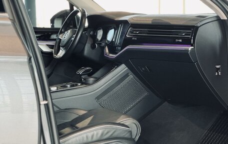 Volkswagen Touareg III, 2018 год, 4 750 000 рублей, 13 фотография