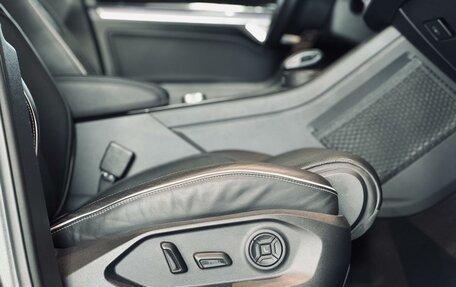 Volkswagen Touareg III, 2018 год, 4 750 000 рублей, 15 фотография