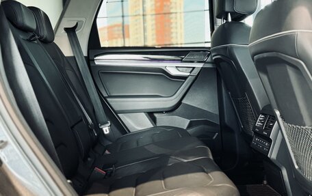 Volkswagen Touareg III, 2018 год, 4 750 000 рублей, 22 фотография