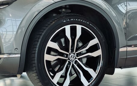 Volkswagen Touareg III, 2018 год, 4 750 000 рублей, 29 фотография