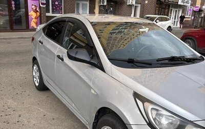 Hyundai Solaris II рестайлинг, 2013 год, 560 000 рублей, 1 фотография