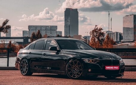 BMW 3 серия, 2012 год, 2 200 000 рублей, 1 фотография