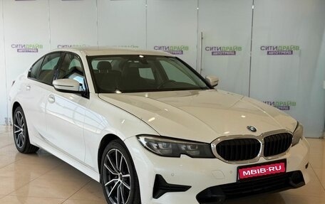 BMW 3 серия, 2021 год, 2 390 000 рублей, 1 фотография
