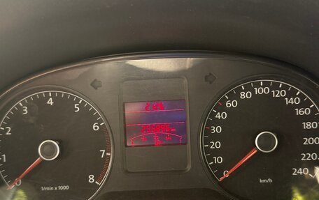 Volkswagen Polo VI (EU Market), 2011 год, 500 000 рублей, 3 фотография
