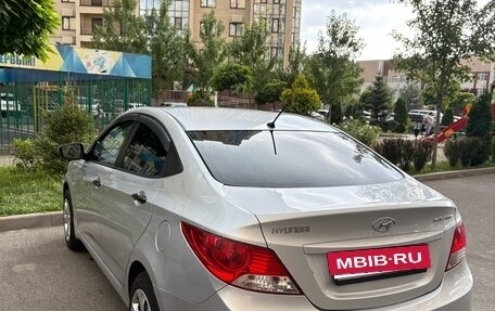 Hyundai Solaris II рестайлинг, 2013 год, 560 000 рублей, 4 фотография