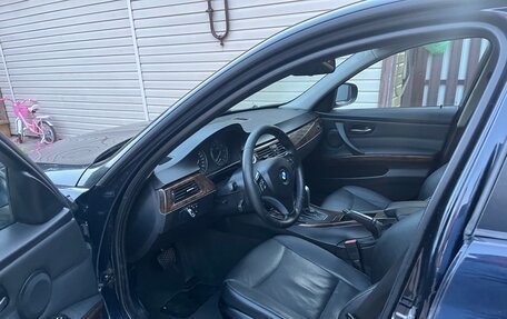 BMW 3 серия, 2009 год, 1 000 000 рублей, 4 фотография