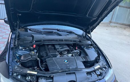 BMW 3 серия, 2009 год, 1 000 000 рублей, 2 фотография