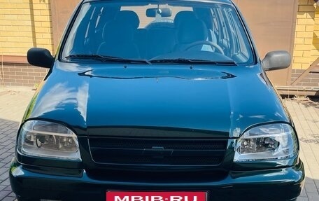 Chevrolet Niva I рестайлинг, 2004 год, 390 000 рублей, 2 фотография