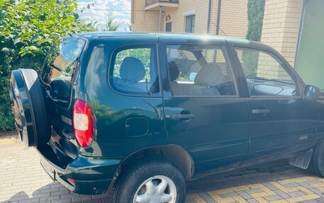 Chevrolet Niva I рестайлинг, 2004 год, 390 000 рублей, 4 фотография