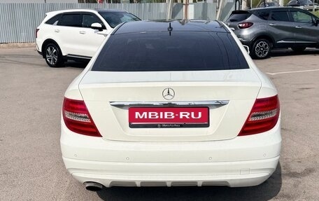 Mercedes-Benz C-Класс, 2011 год, 1 250 000 рублей, 4 фотография