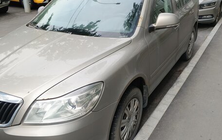 Skoda Octavia, 2010 год, 350 000 рублей, 10 фотография