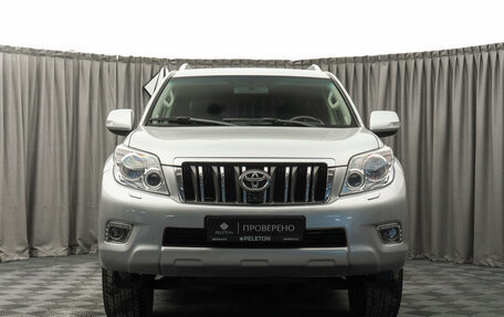 Toyota Land Cruiser Prado 150 рестайлинг 2, 2013 год, 2 990 000 рублей, 3 фотография