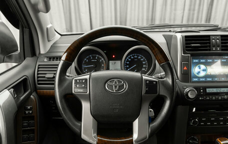 Toyota Land Cruiser Prado 150 рестайлинг 2, 2013 год, 2 990 000 рублей, 10 фотография