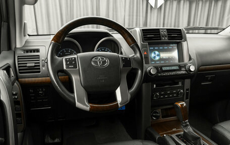 Toyota Land Cruiser Prado 150 рестайлинг 2, 2013 год, 2 990 000 рублей, 7 фотография