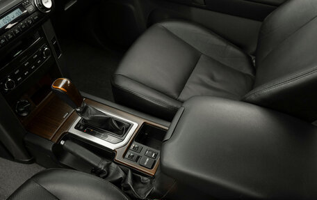 Toyota Land Cruiser Prado 150 рестайлинг 2, 2013 год, 2 990 000 рублей, 17 фотография