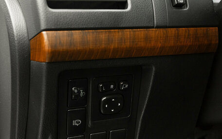 Toyota Land Cruiser Prado 150 рестайлинг 2, 2013 год, 2 990 000 рублей, 16 фотография