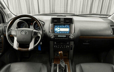 Toyota Land Cruiser Prado 150 рестайлинг 2, 2013 год, 2 990 000 рублей, 8 фотография