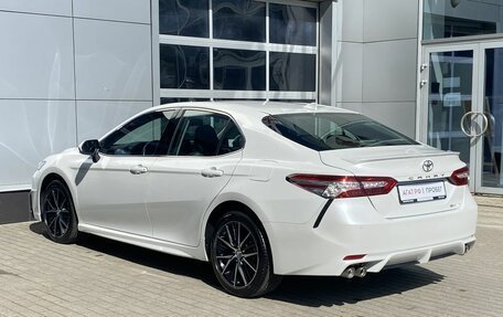 Toyota Camry, 2023 год, 3 400 000 рублей, 5 фотография