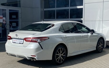Toyota Camry, 2023 год, 3 400 000 рублей, 7 фотография