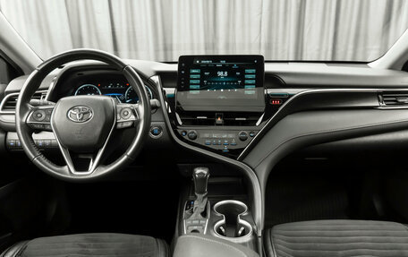 Toyota Camry, 2023 год, 3 349 000 рублей, 8 фотография