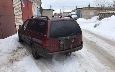 Opel Astra F, 1992 год, 30 000 рублей, 3 фотография