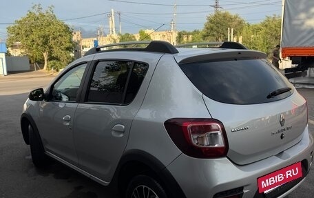 Renault Sandero II рестайлинг, 2017 год, 950 000 рублей, 2 фотография