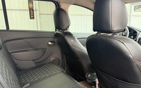 Renault Sandero II рестайлинг, 2017 год, 950 000 рублей, 19 фотография