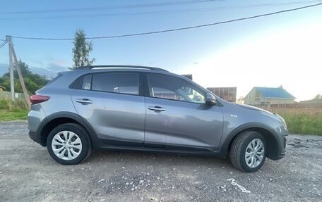 KIA Rio IV, 2020 год, 1 000 000 рублей, 2 фотография