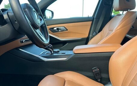 BMW 3 серия, 2021 год, 3 970 000 рублей, 16 фотография