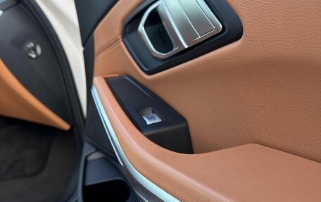 BMW 3 серия, 2021 год, 3 970 000 рублей, 22 фотография