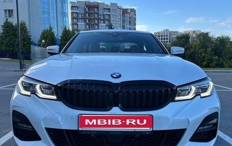 BMW 3 серия, 2021 год, 3 970 000 рублей, 9 фотография