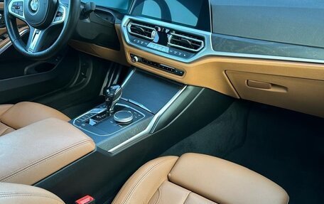 BMW 3 серия, 2021 год, 3 970 000 рублей, 24 фотография