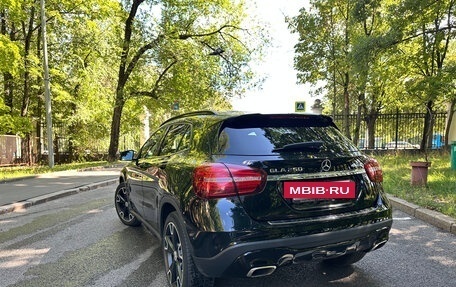 Mercedes-Benz GLA, 2019 год, 2 800 000 рублей, 3 фотография