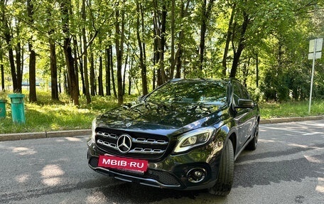 Mercedes-Benz GLA, 2019 год, 2 800 000 рублей, 2 фотография