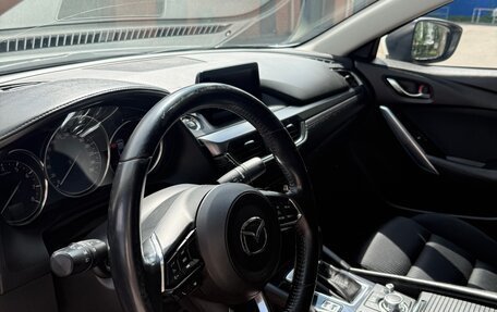 Mazda 6, 2017 год, 1 800 000 рублей, 14 фотография