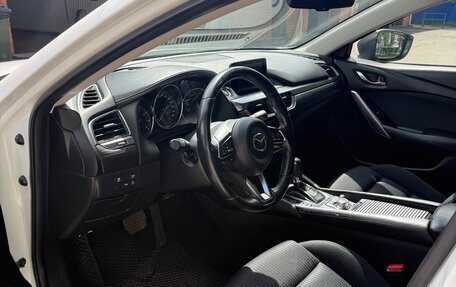Mazda 6, 2017 год, 1 800 000 рублей, 16 фотография