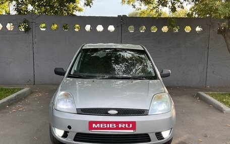 Ford Fiesta, 2003 год, 165 000 рублей, 2 фотография