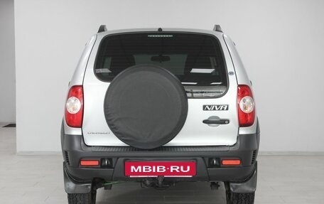 Chevrolet Niva I рестайлинг, 2017 год, 749 900 рублей, 5 фотография