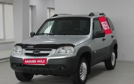 Chevrolet Niva I рестайлинг, 2017 год, 749 900 рублей, 3 фотография
