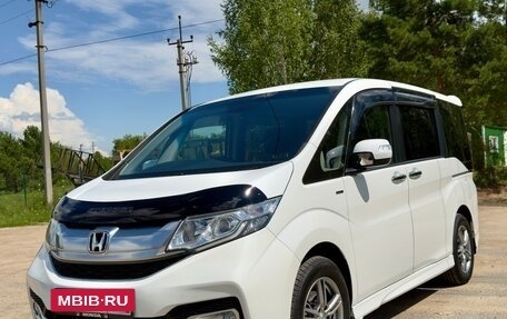 Honda Stepwgn IV, 2015 год, 1 820 000 рублей, 2 фотография