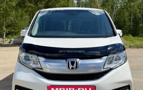 Honda Stepwgn IV, 2015 год, 1 820 000 рублей, 4 фотография