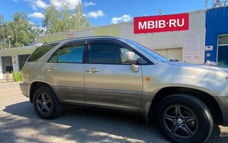 Toyota Harrier, 2000 год, 750 000 рублей, 5 фотография