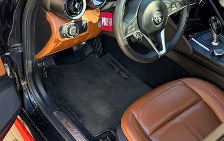 Alfa Romeo Giulia II, 2017 год, 2 600 000 рублей, 12 фотография