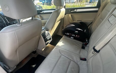 Volkswagen Touareg III, 2011 год, 1 750 000 рублей, 7 фотография