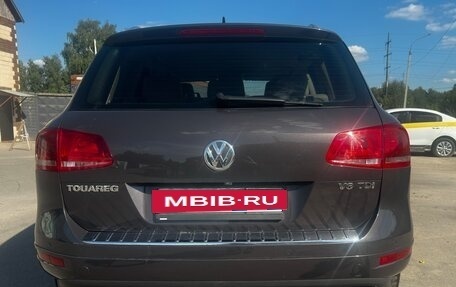 Volkswagen Touareg III, 2011 год, 1 750 000 рублей, 4 фотография