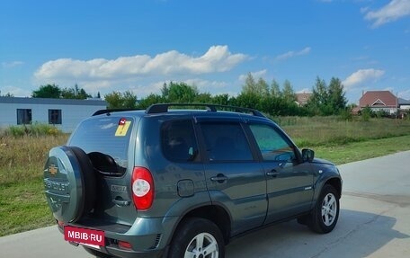 Chevrolet Niva I рестайлинг, 2013 год, 690 000 рублей, 3 фотография