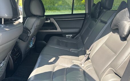 Toyota Land Cruiser 200, 2008 год, 2 800 000 рублей, 22 фотография