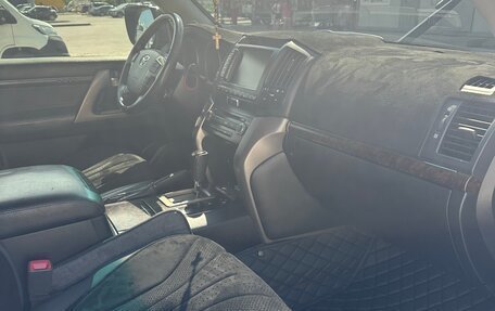 Toyota Land Cruiser 200, 2008 год, 2 800 000 рублей, 29 фотография