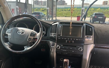 Toyota Land Cruiser 200, 2008 год, 2 800 000 рублей, 26 фотография