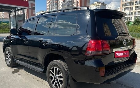 Toyota Land Cruiser 200, 2008 год, 2 800 000 рублей, 17 фотография